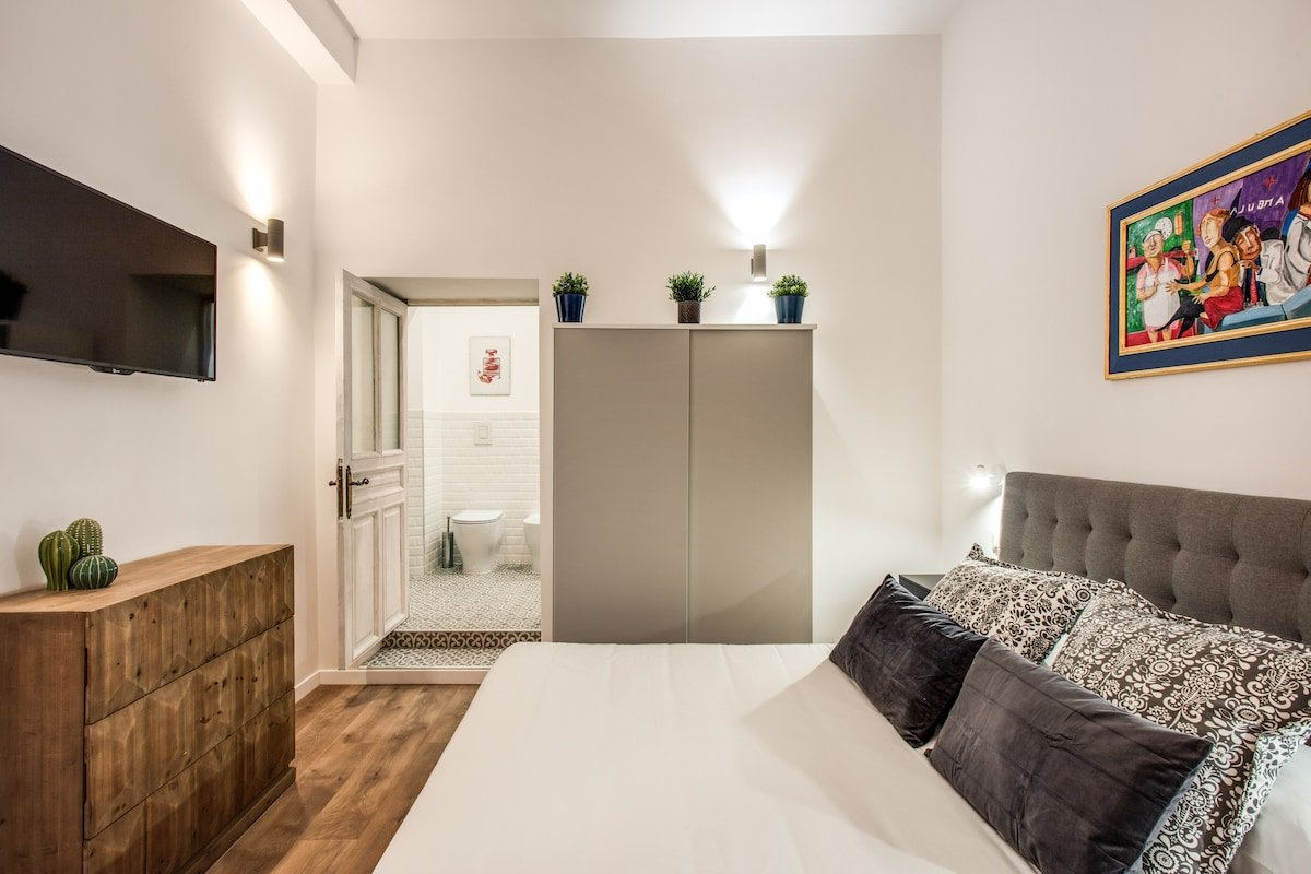 MONTI SILENZIOSO E SPAZIOSO APPARTAMENTO gallery image 3