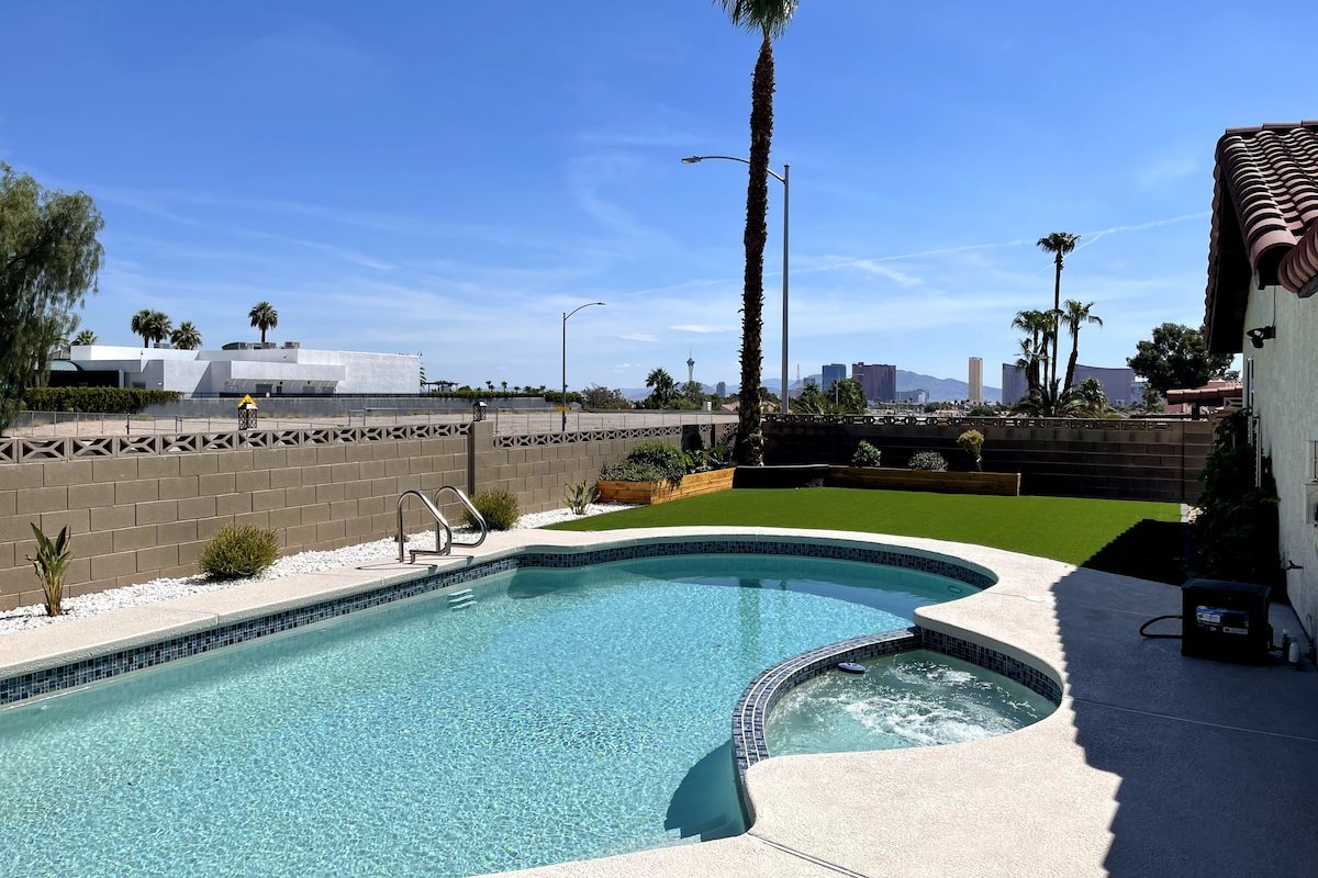 Peaceful Pool in 4BR w/ BBQ, Patio, and Near Strip gallery image 2
