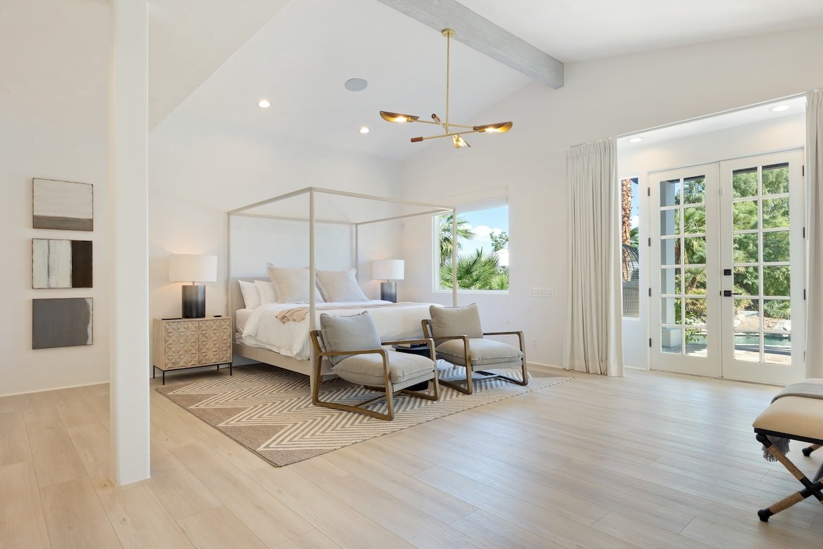 Jaguar Estate gallery image 4