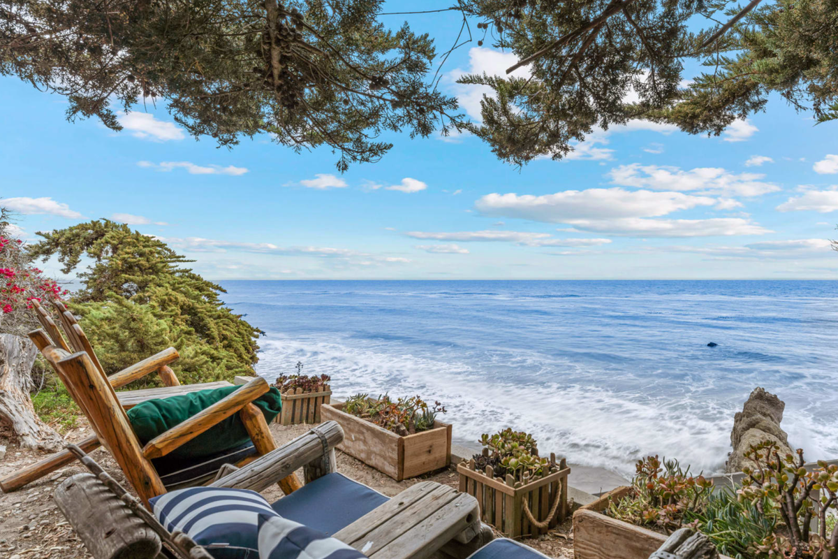Private Malibu Escape: Walk to Secluded Beach