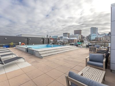 Panorama Penthouse: Free Parking, Roof Top, Gym