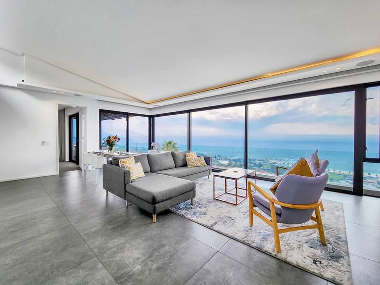 Medburn Penthouse featured image