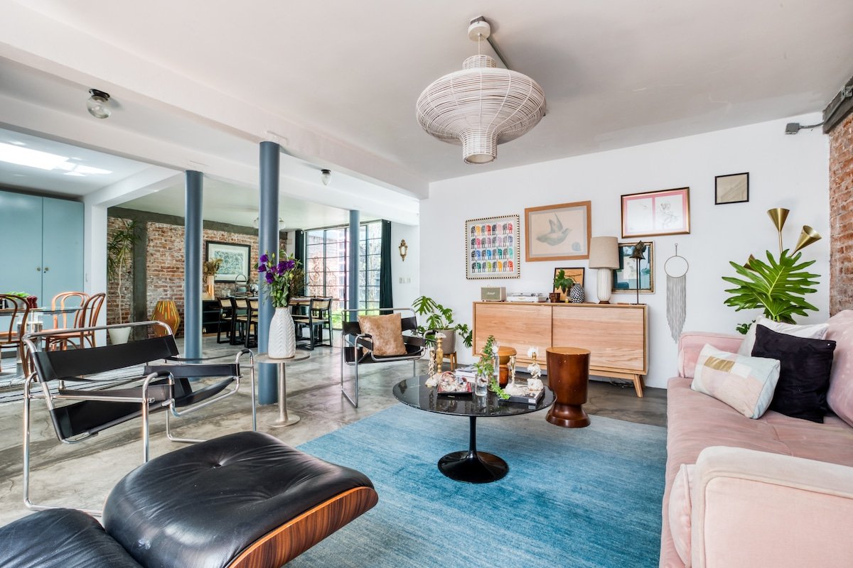 Mr. W | Urban Retreat: Stylish 3BR in Mexico City gallery image 4