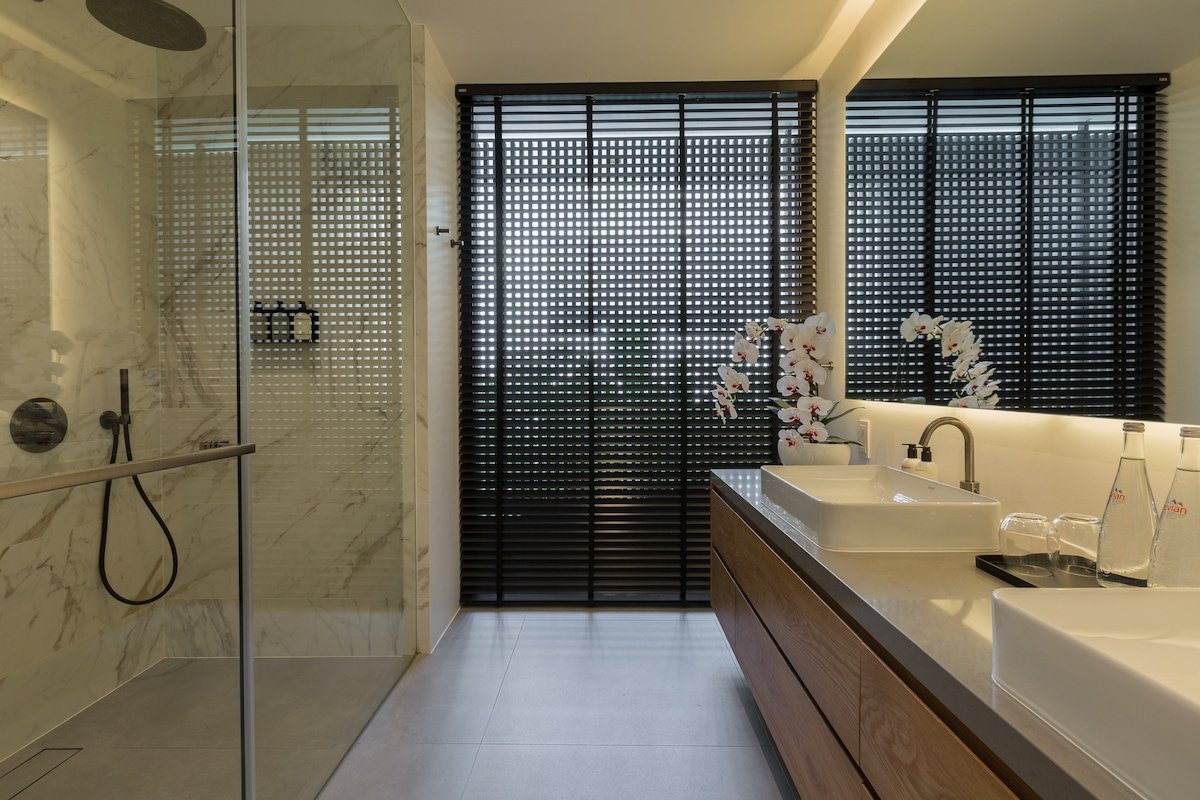 Amylia, world-class sea views, gym, cinema, chef gallery image 5