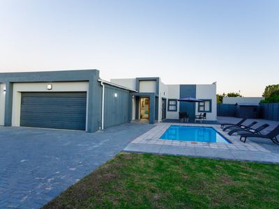 Oasis of Elegance (Solar Power)