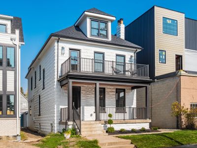 New Luxe Reno W/Hot Tub & Roof Top Terrace!