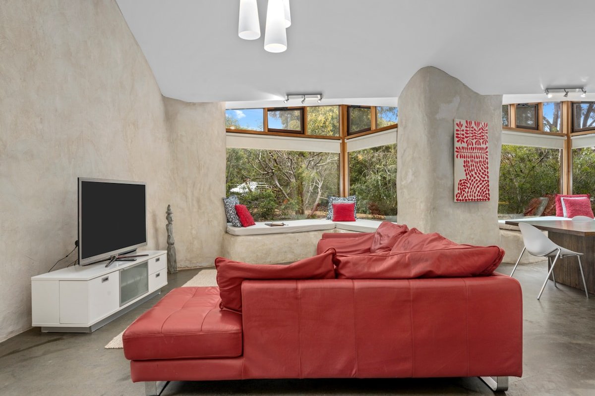 Nosh Holiday – Your eco-holiday home. gallery image 5
