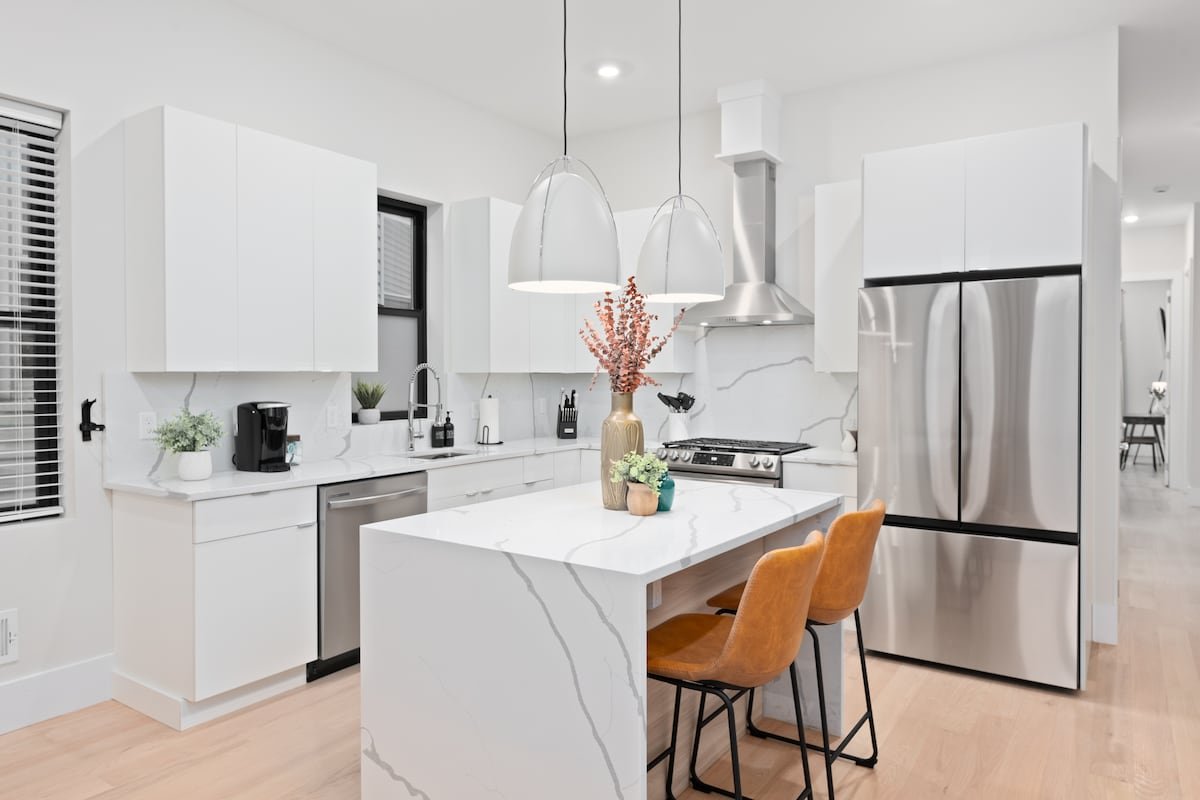 LUX 3BD/3BA Near PATH to NYC! Secure 2 Car Parking gallery image 4