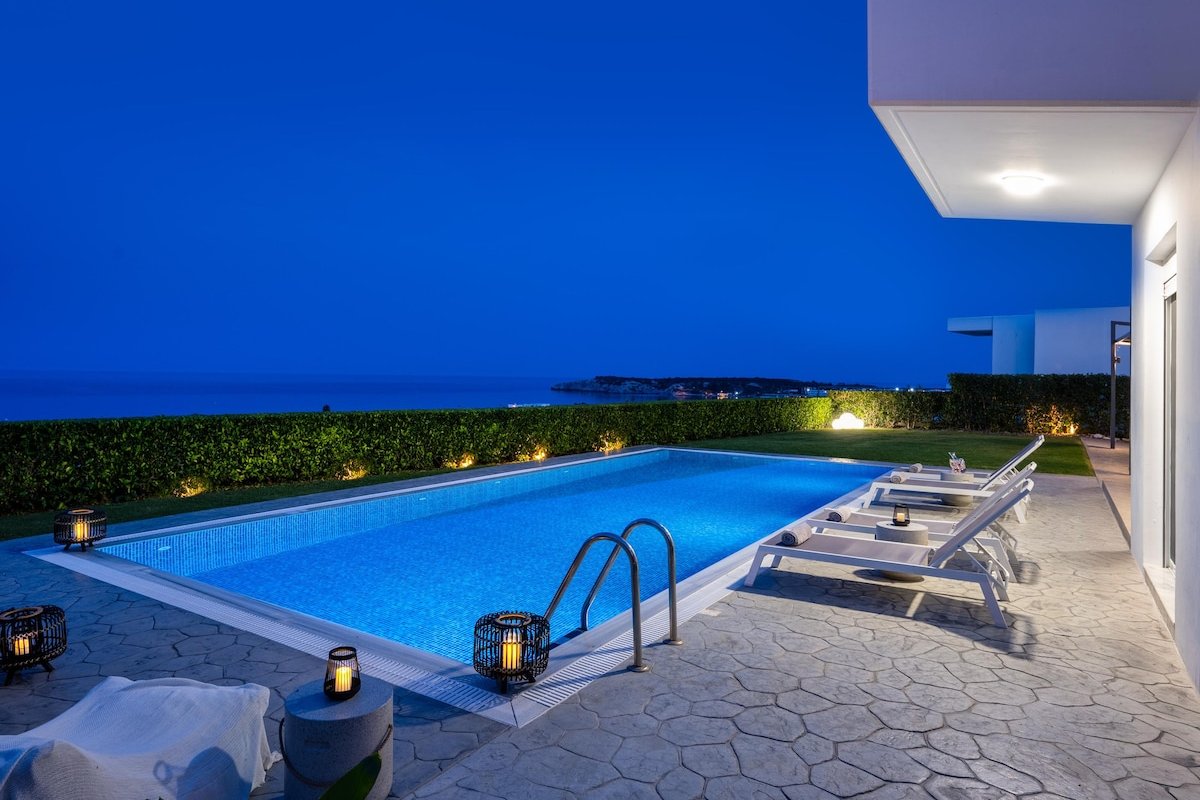 Hill and Sea View Villa gallery image 3