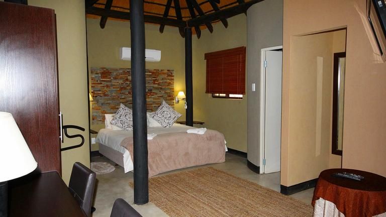 Lapa Lange Game Lodge Superior Suite