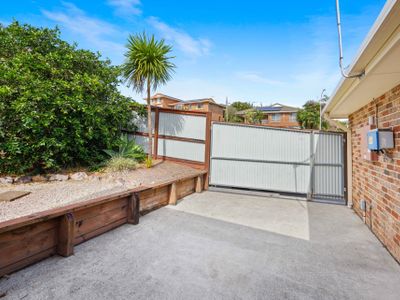 Alkira – comfy home with pool