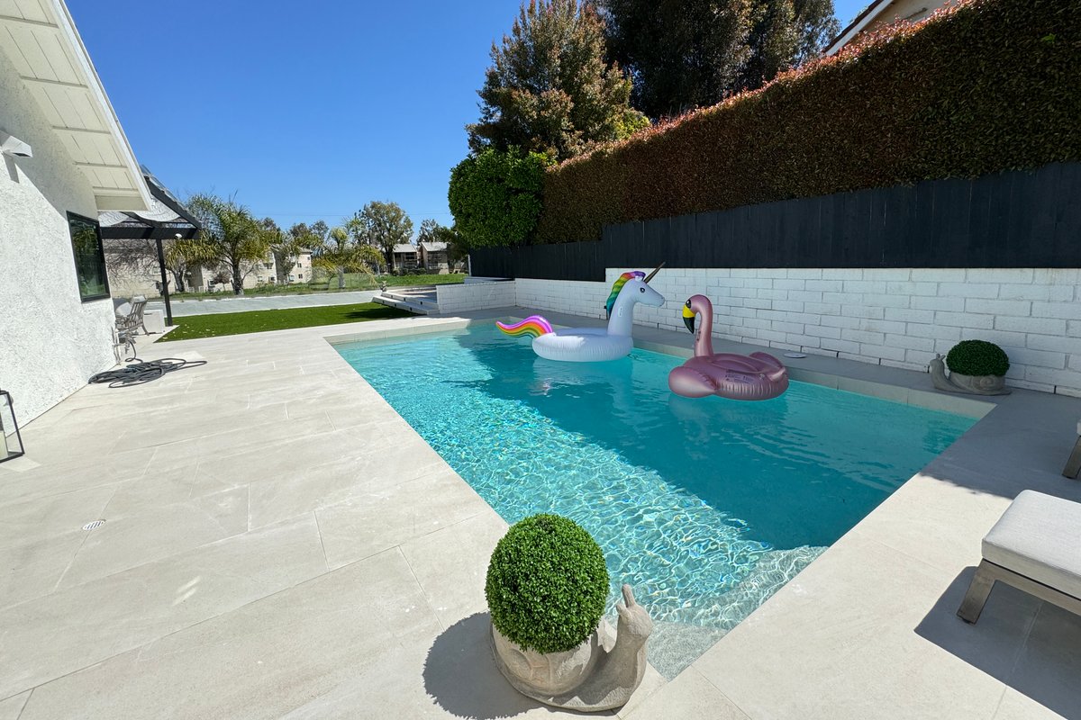 Stunning Design House with POOL near Disneyland!