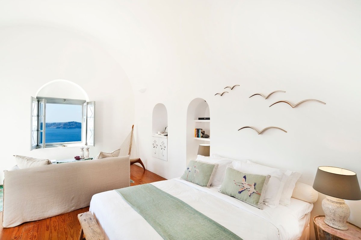 Antelmi luxury villa caldera firostefani gallery image 5