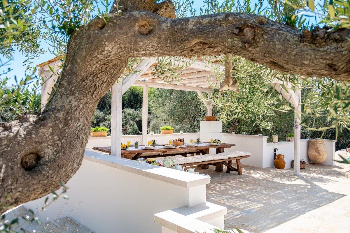Trullo della Luce. Luxurious Trullo retreat gallery image 3