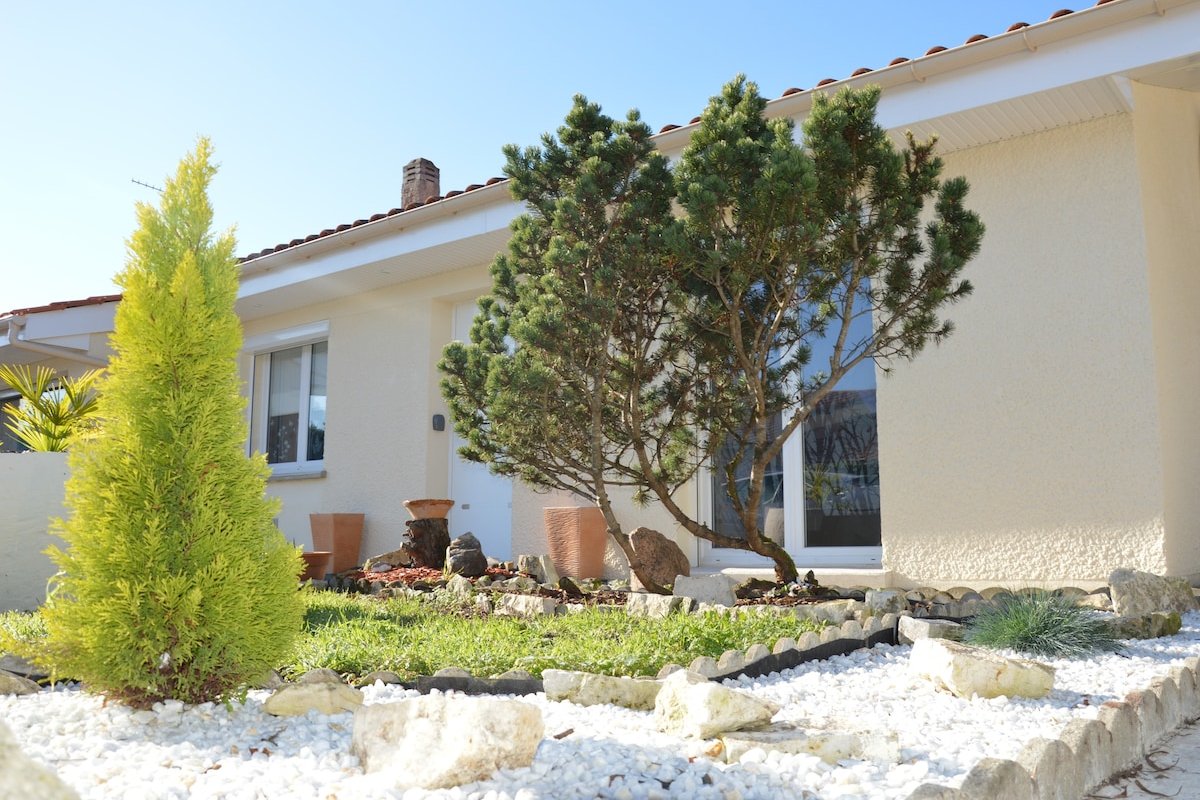 Charmant pavillon bordelais gallery image 2