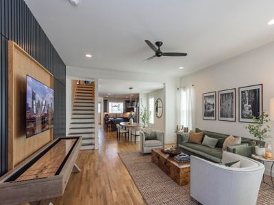 Luxury 4BR | Hot Tub • Mural • Rooftop Lounge