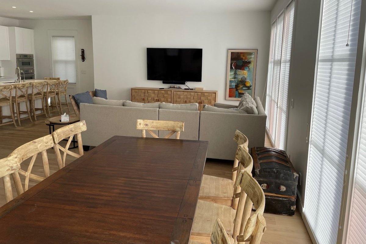 Newport full house, ideal for Large groups gallery image 5