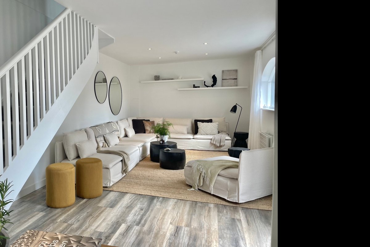 Stunning Mews House On A Historic Estate Killiney