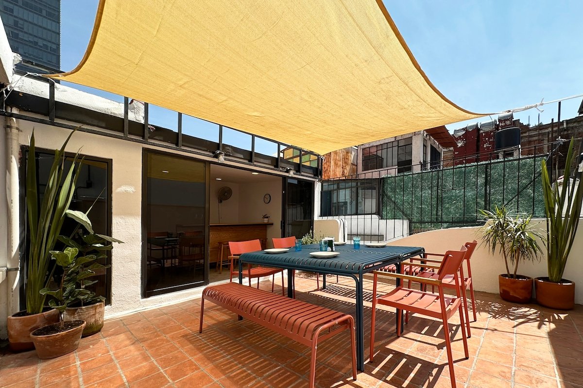 Vibrante Casa en Zona Rosa gallery image 2