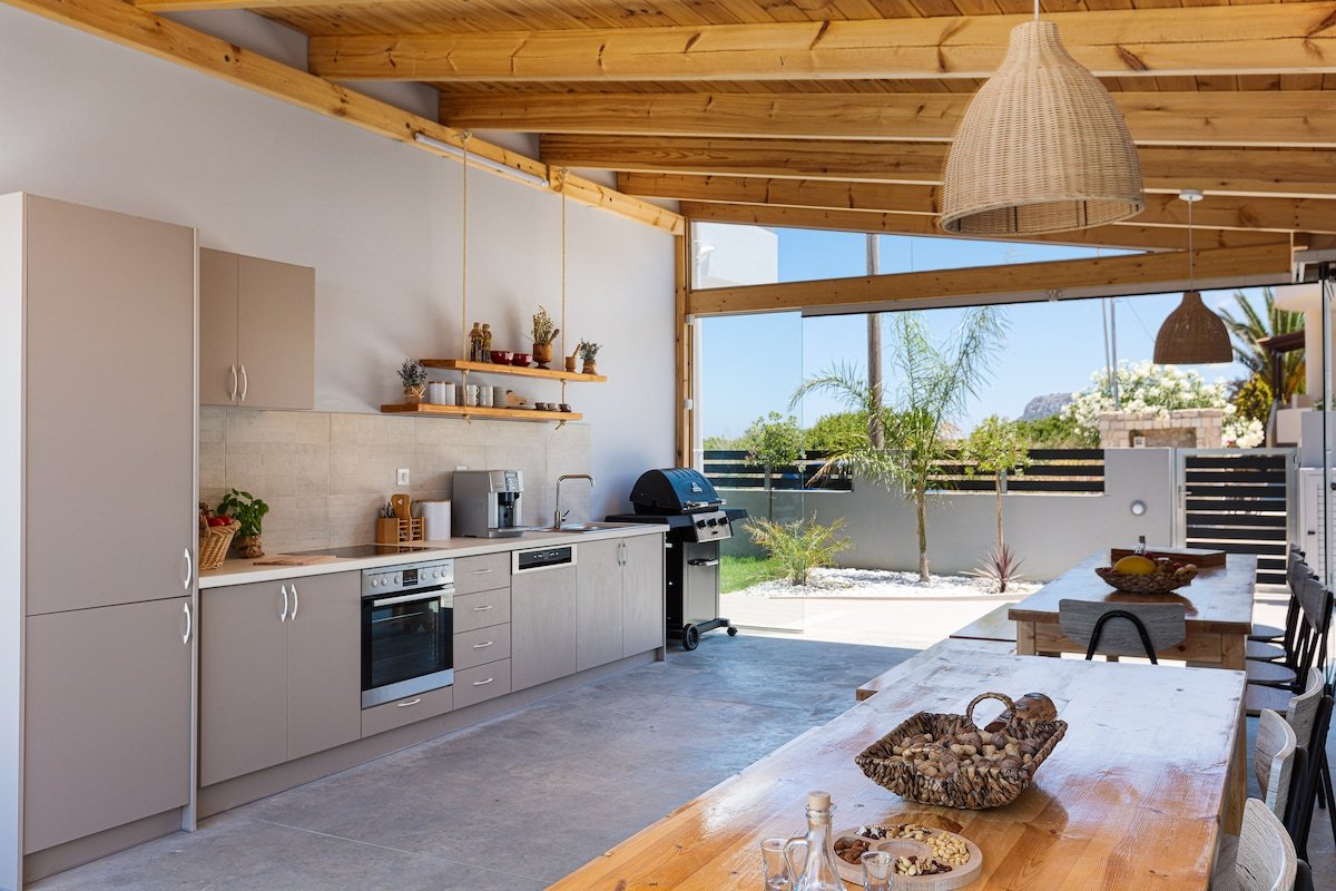 Evilio Suites, Inspired Family Retreat gallery image 4