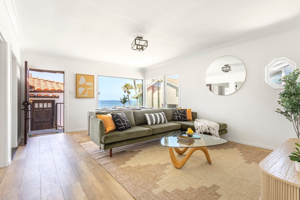 BEACH-FRONT | 3-BED Private Condo | Brand New! gallery image 5