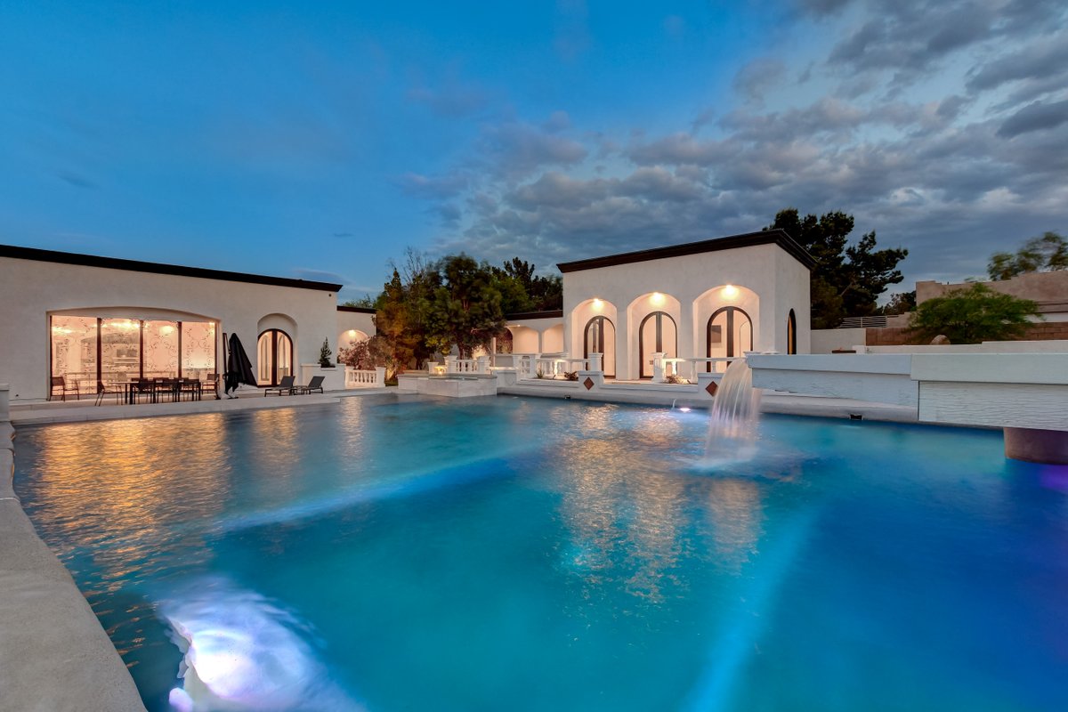 Private gated estate villa!