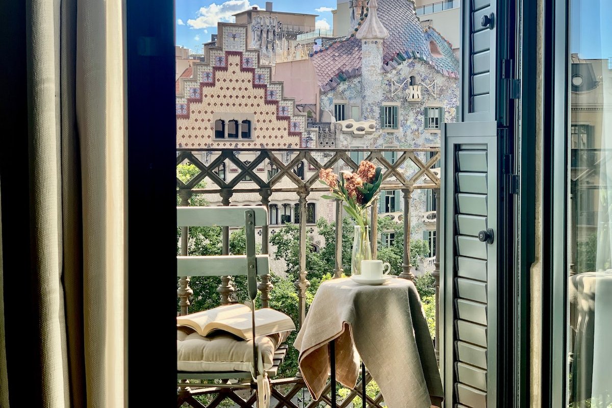 The Fortysix Luxury Apartment, Barcelona Center. gallery image 3