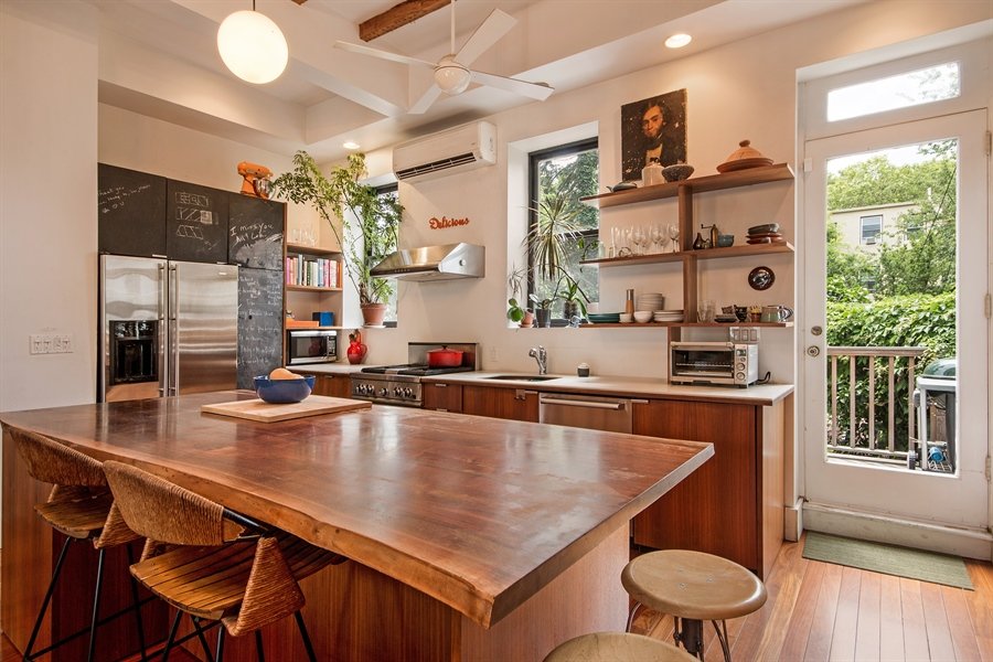 Shared Apartment in Brooklyn Brownstone