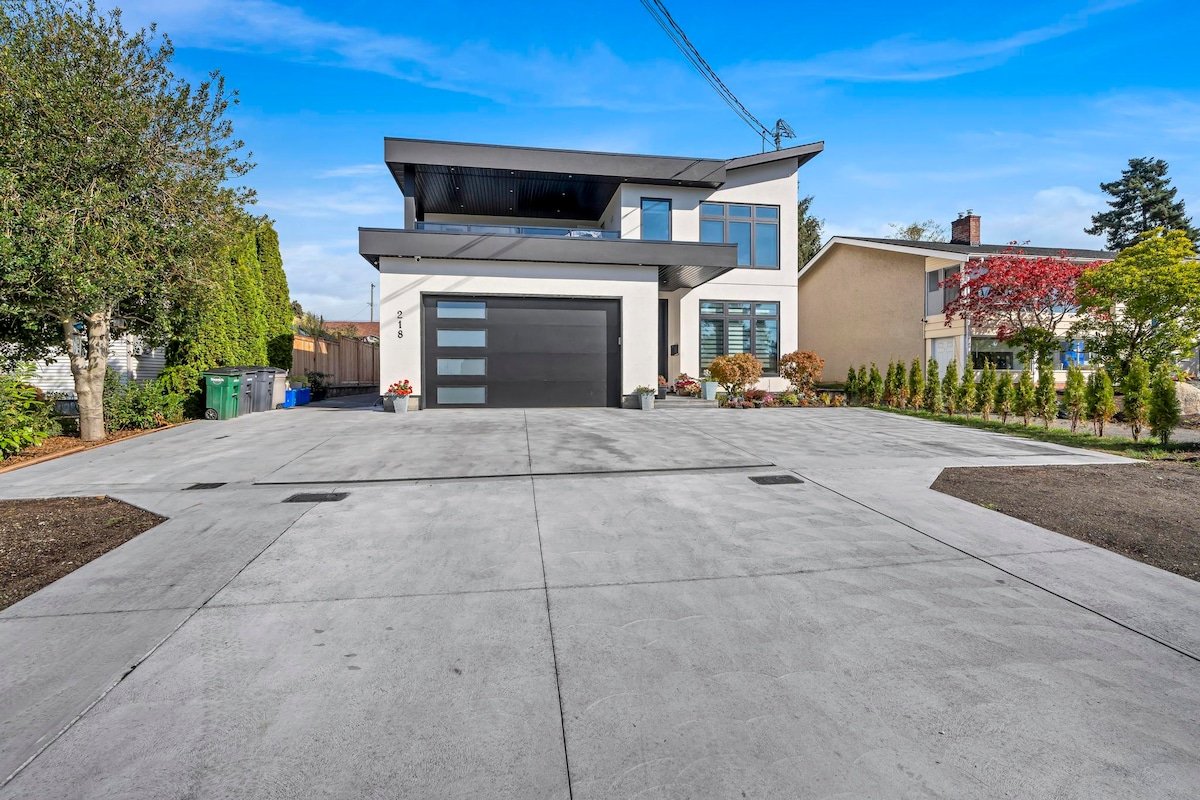 West Coast Custom by Uptown gallery image 4