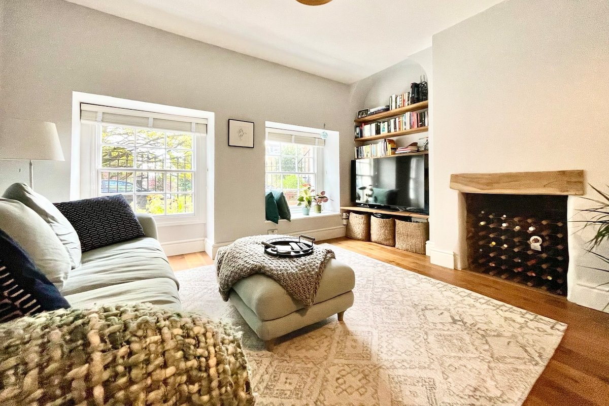 2 Bed Apartment in the Heart of Clifton Village gallery image 2