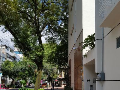 Great House at amazing location! 14 guests/5 rooms