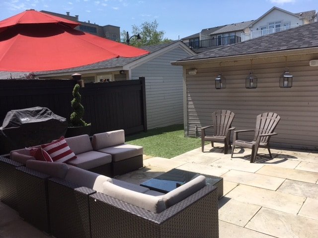 Beautiful house steps to the beach gallery image 3