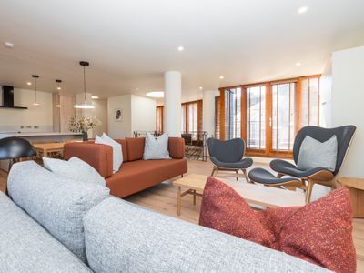 Sparkling Large Penthouse, Terrace, Prime Location