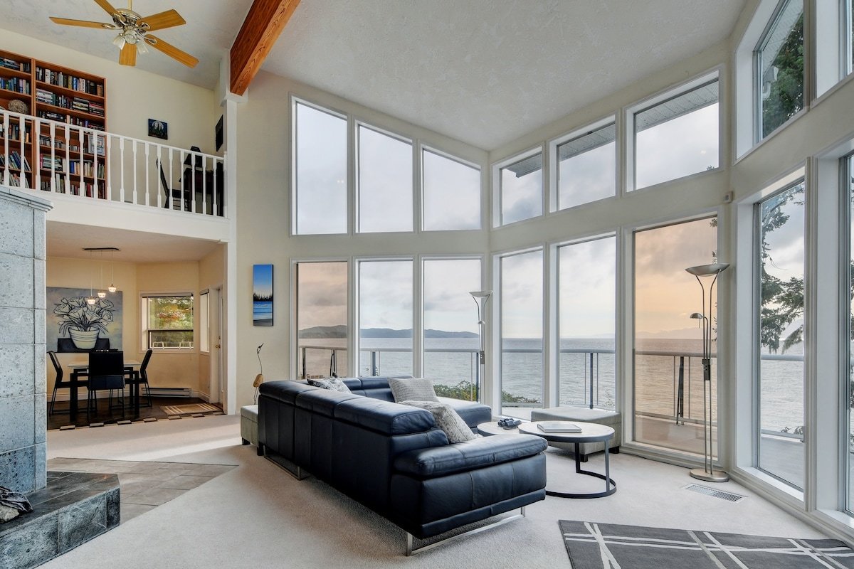 Unforgettable Oceanfront Experience in Sooke, BC gallery image 2