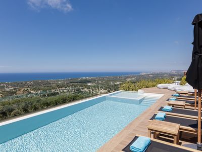 Villa Tina Relaxing Stay with Scenic Sea Views
