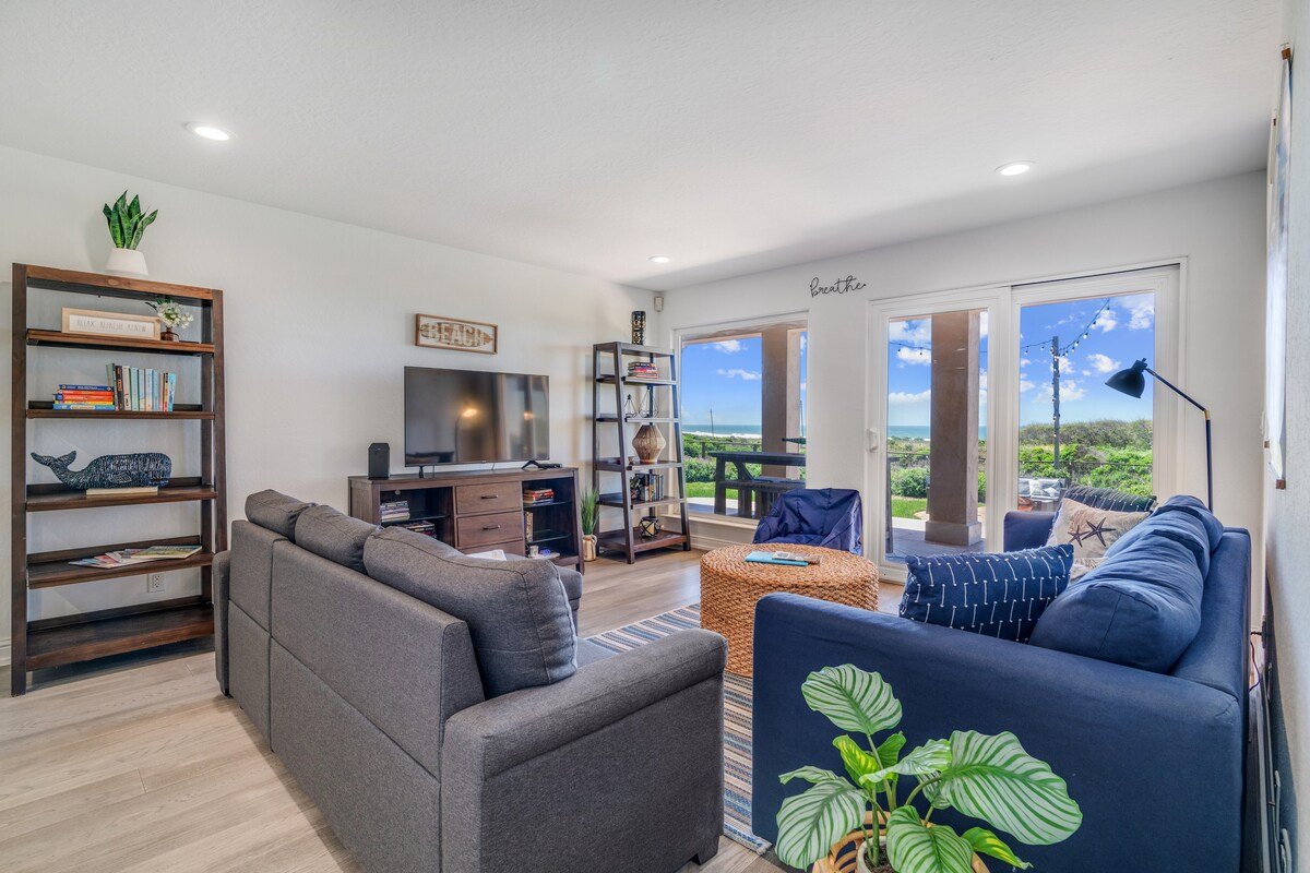 Ocean Front Luxury Home gallery image 5