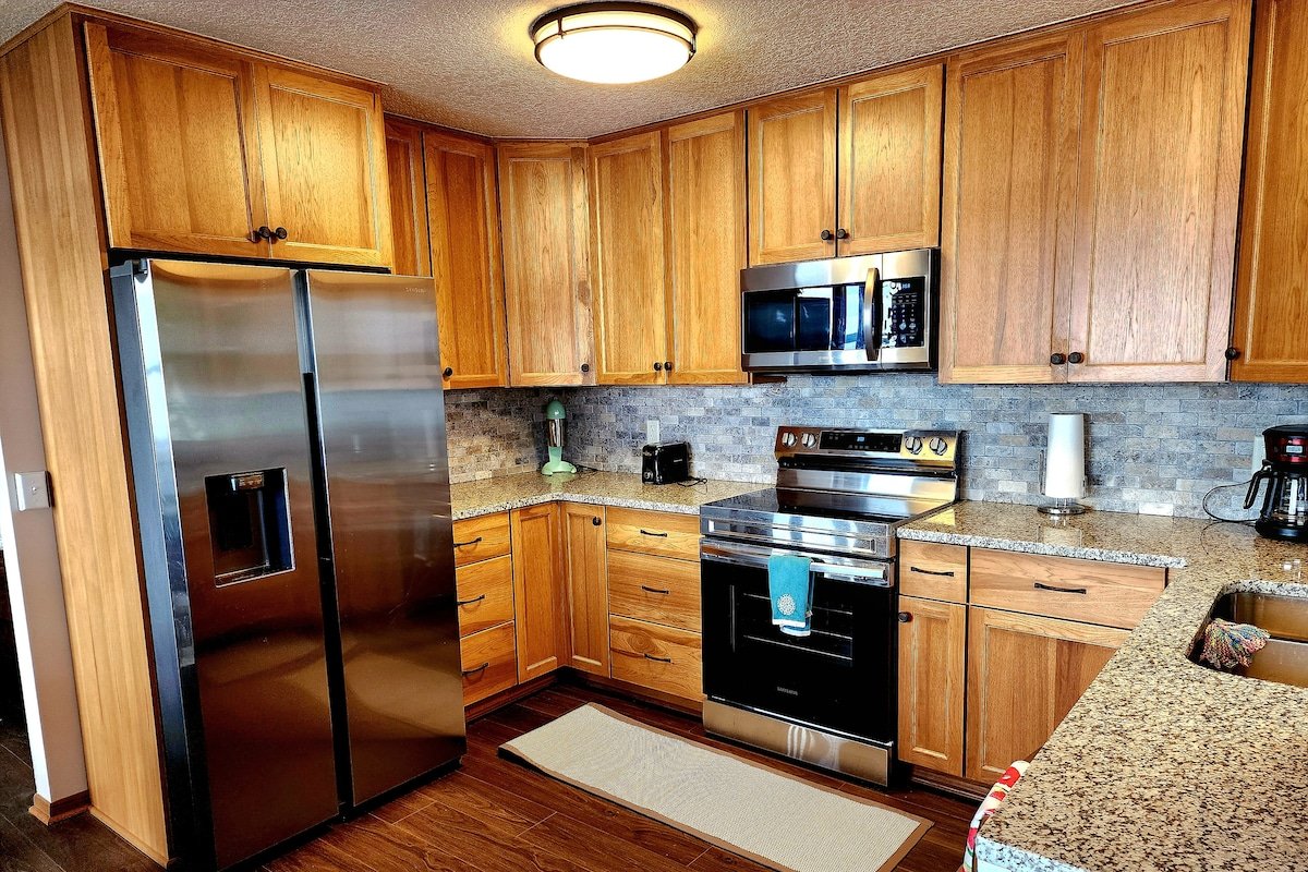 Big Marine Lakeside Retreat gallery image 5