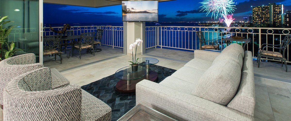 A View to Die for! 3bedroom 3bath on Waikiki Beach gallery image 3