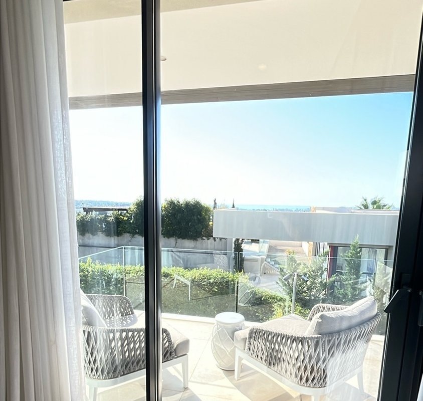 Luxury 5BR Villa, Sea View, Spa Gym 2 Heated Pools gallery image 5