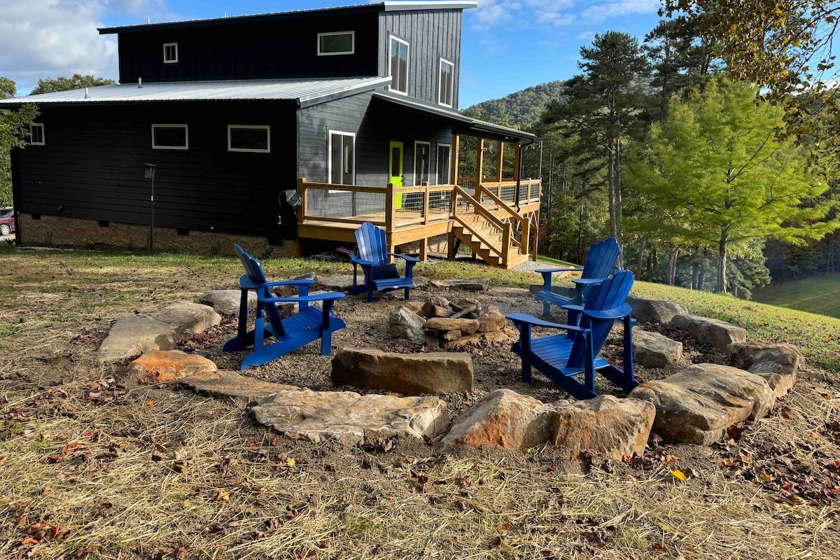 New home with privacy and views gallery image 2