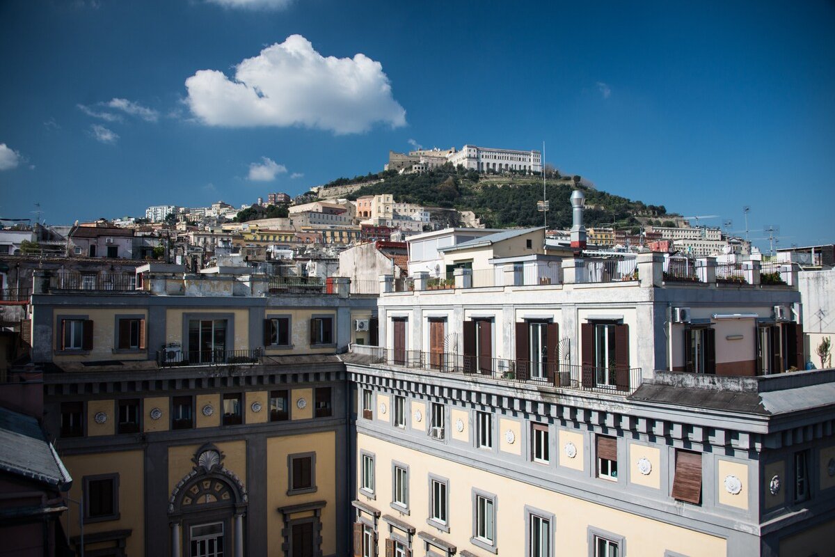 PrivateTerraceMainPedestrianStreetAnyTimeCheck-in gallery image 2