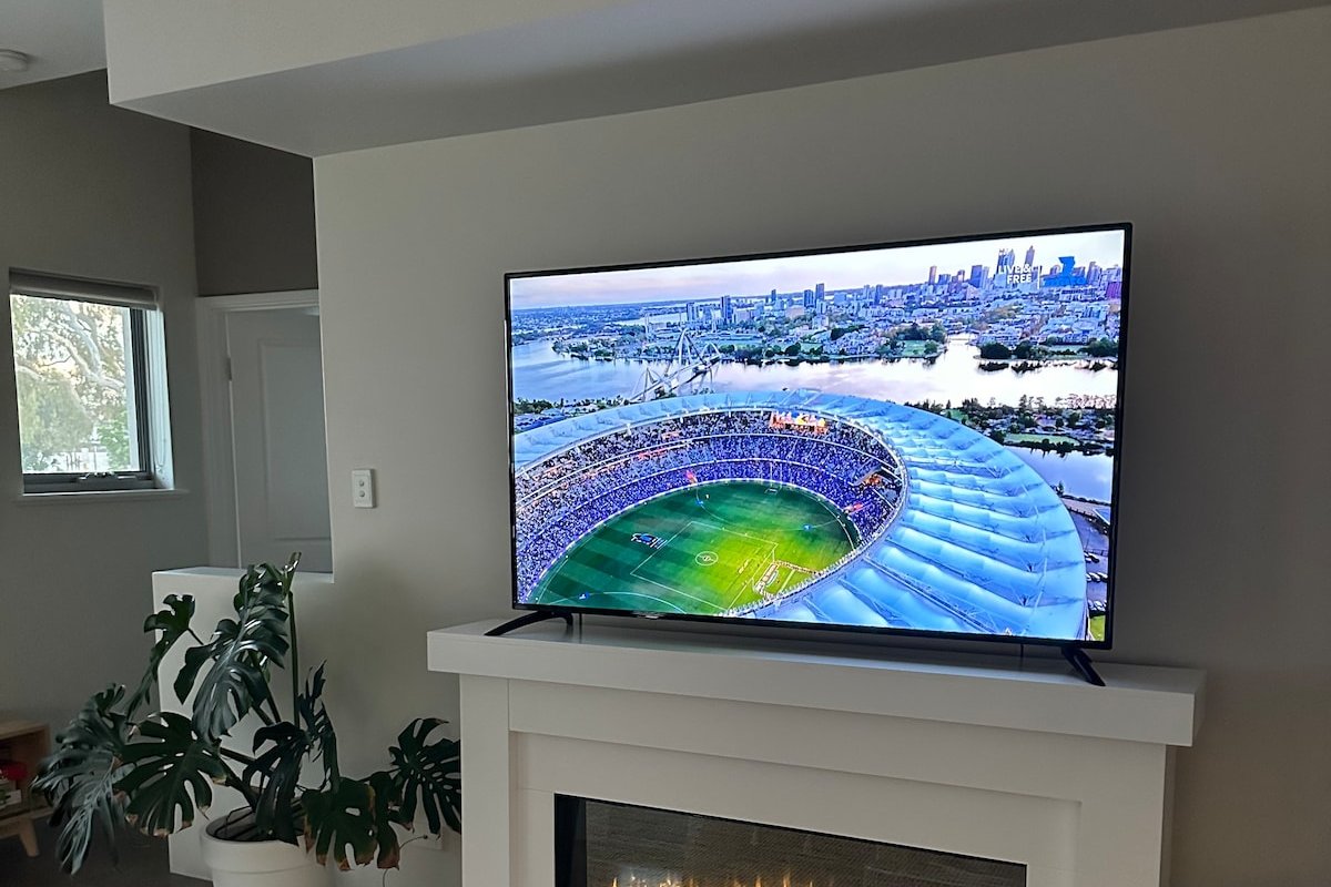 ShoreView Falcon with pool gallery image 3