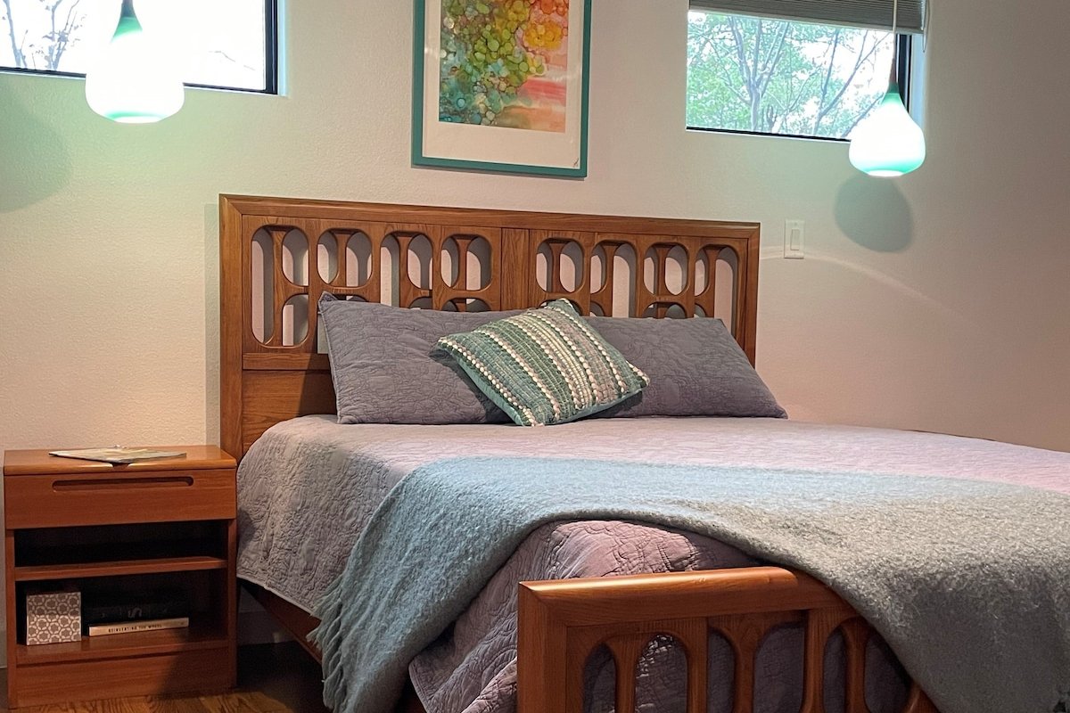 Unicorn House: Cool updated MCM in Fort Worth gallery image 4