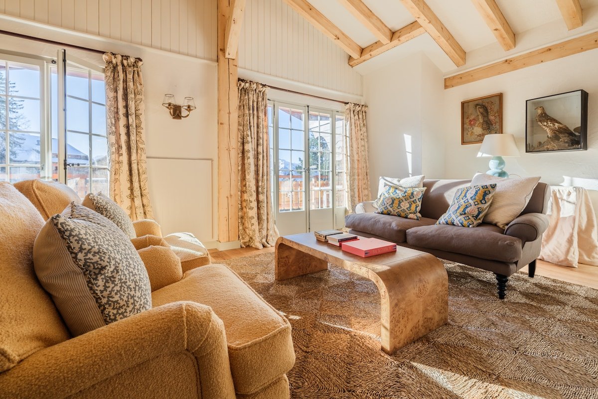 Large & stylish apartment in central Villars gallery image 4