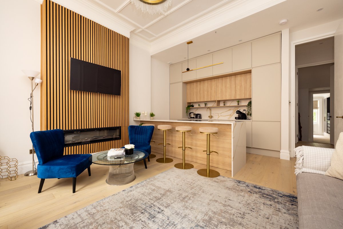 London Lovers – Newly Refurbished 2 BR in Chelsea