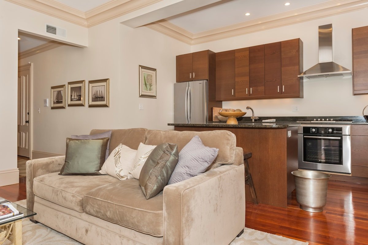 Sparkling New 2BR / 2BA in Back Bay gallery image 4