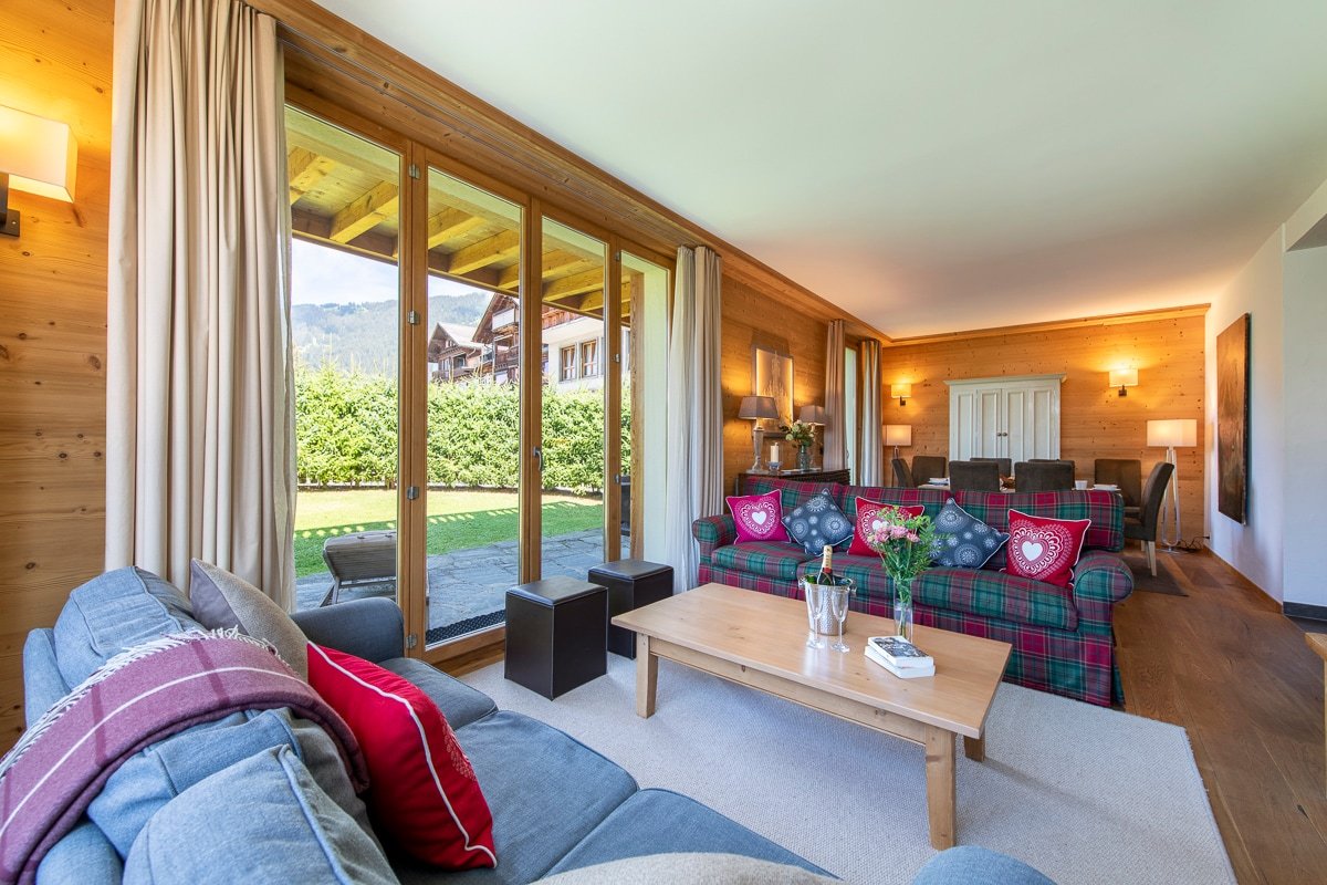 Chalet Balthazar 3 – Central Villars, Garden ★★★★★ gallery image 4