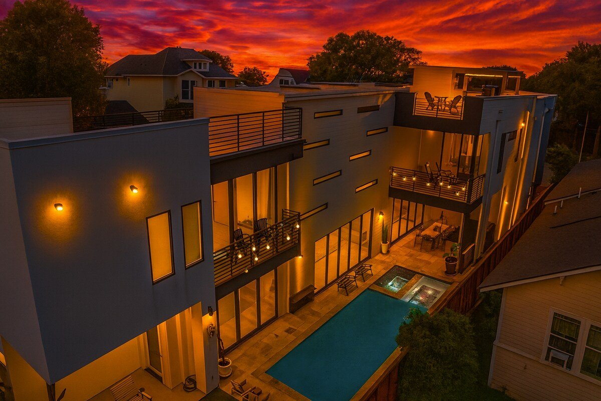 Off-Henderson Lux 4100sqft Estate•Rooftop•Pool/Spa gallery image 3