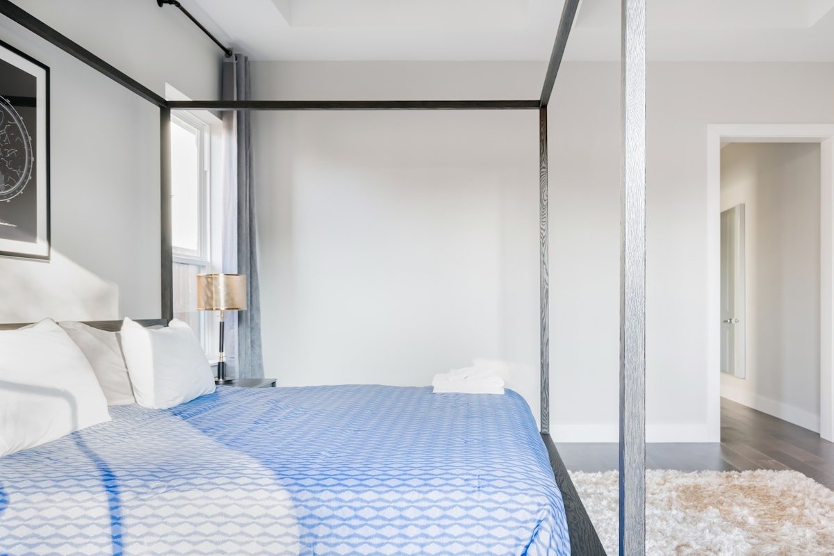 New Single Level Ranch Home by Highland Park with Pool gallery image 4