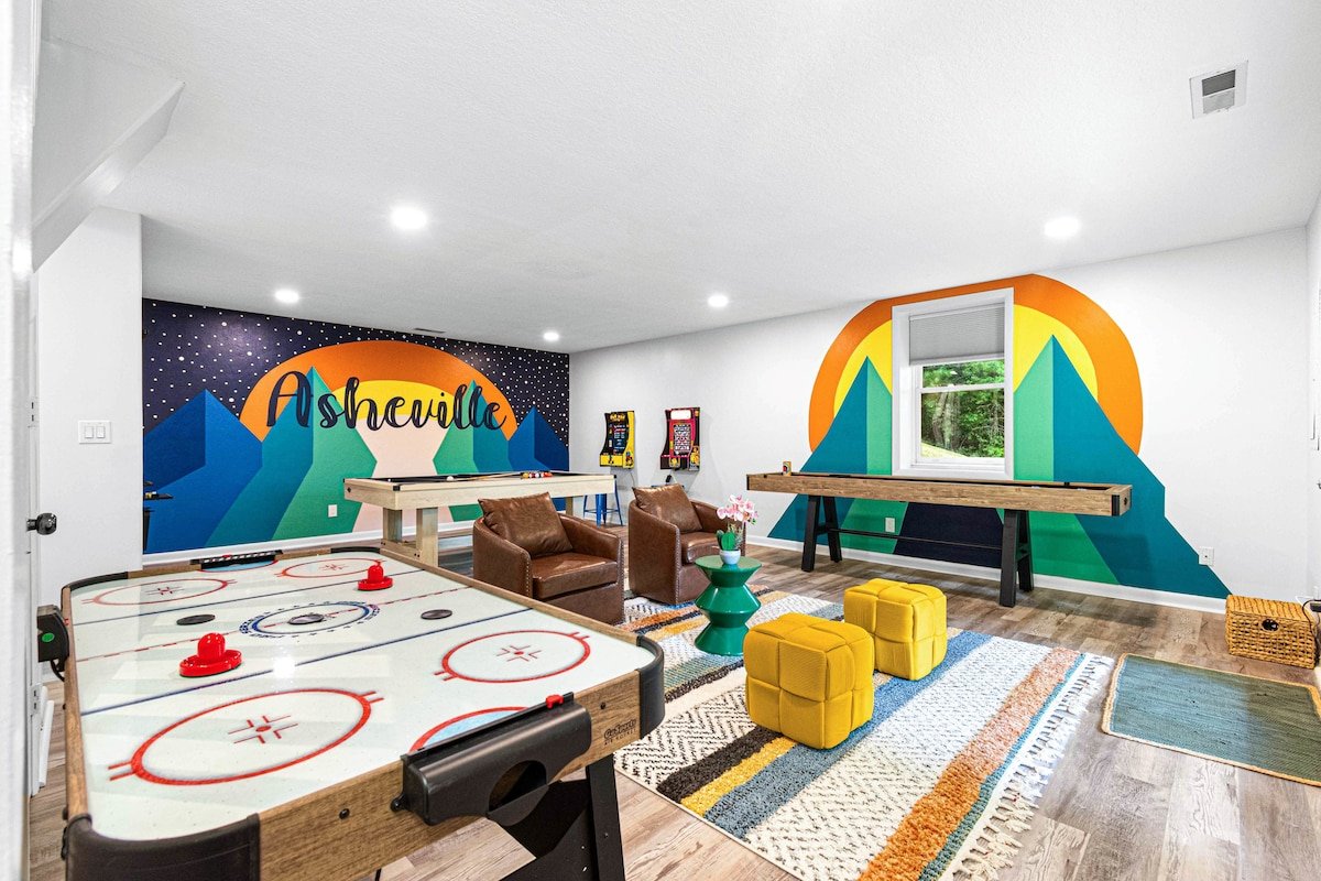 AVL Mountain & River View Retreat Hot Tub & Sauna gallery image 5